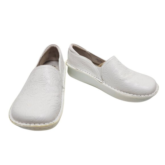 Alegria Womens Debra White Tooled Slip-On Nursing Shoes 39W Comfortable Leather - Picture 8 of 13